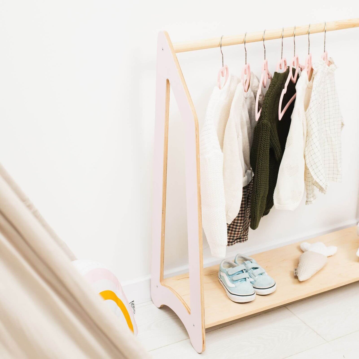 Kids Clothing Rack